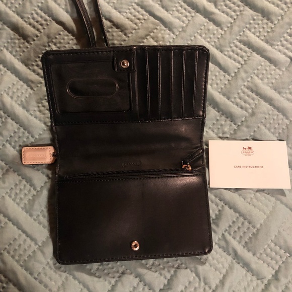 Coach crossbody - Picture 4 of 5